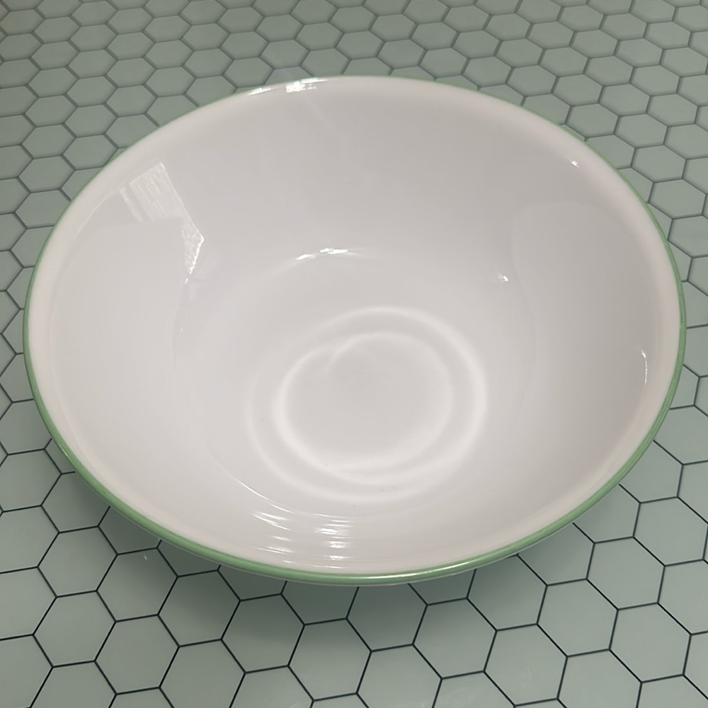 Corelle 1-Quart Size Serving Bowl (1) w/ Green Rim (Vintage “My Garden” Pattern)